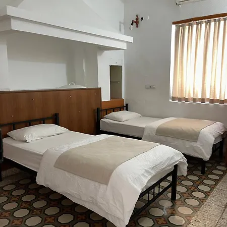 Hotel Held
