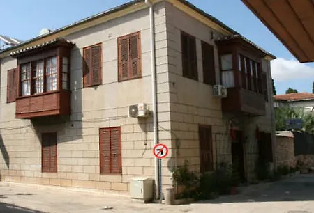 Hotel Held Antalya
