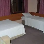 Hotel Held 2*