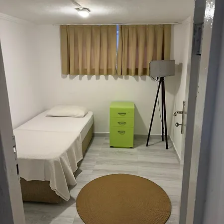 Held Hotel 2*